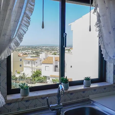 Hillside With Sea View & Fibre Internet Albufeira