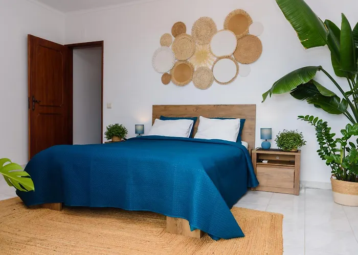 Appartamento Hillside With Sea View & Fibre Internet